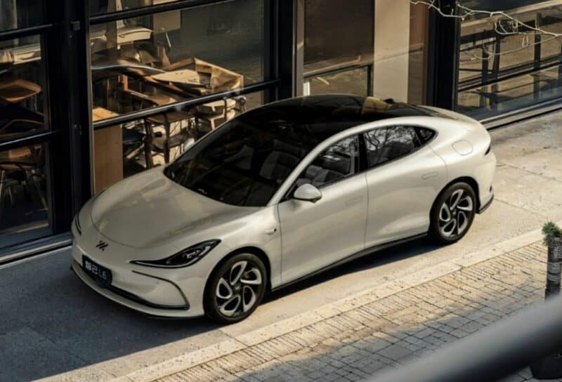 3 7 800x544 - IM L6 EV с полутвердотельным аккумулятором имеет запас хода 1002 км.