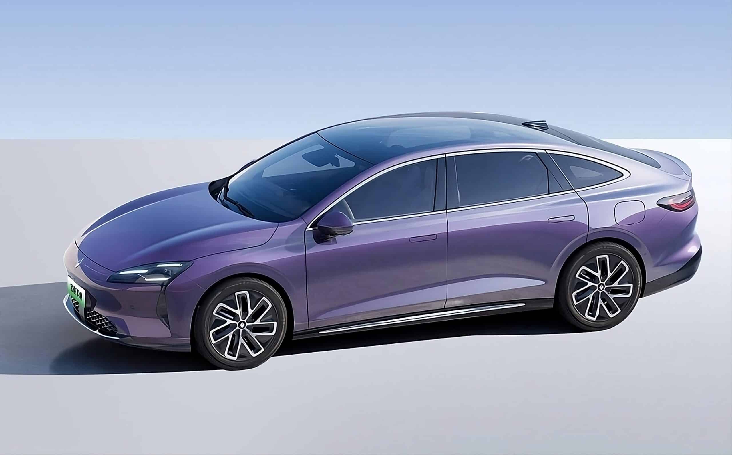 Baojun Xiangjing длиной более 5 метров дебютирует в Китае, доступен в версиях EV и PHEV.