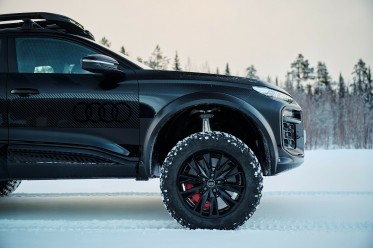 Концепт внедорожника Audi Q6 e-tron
