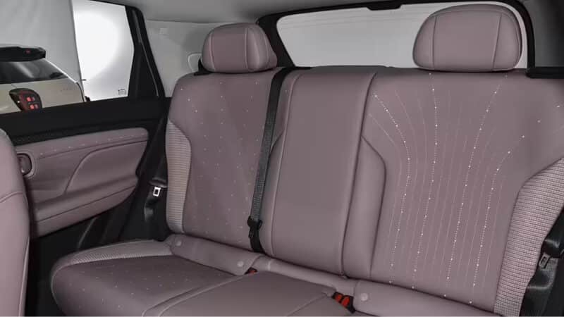 gac aion ut presale 7 800x450 - GAC Aion UT начал предварительные продажи в Китае, это подрывает BYD Dolphin