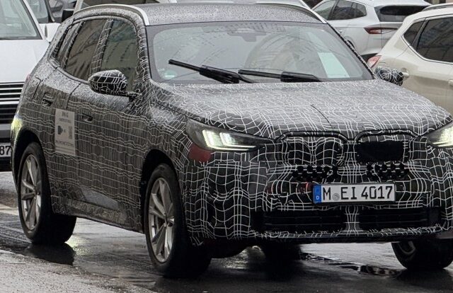 Эксклюзив: BMW IX3 замечен на улицах, запуск неизбежен