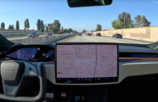 Китай планирует использовать FSD Tesla в качестве инструмента в своей торговой войне против США