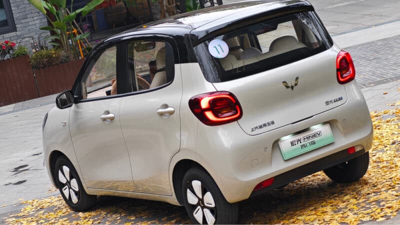 wuling mini ev 5 1 3 800x450 - Пятидверный Wuling Hongguang Mini EV начнет продажи 22 февраля