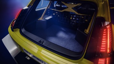 1742275851 285 arenaev 004 - 540 л.с. Renault 5 Turbo 3E открыто, 1980 единиц будут проданы в 2027 году