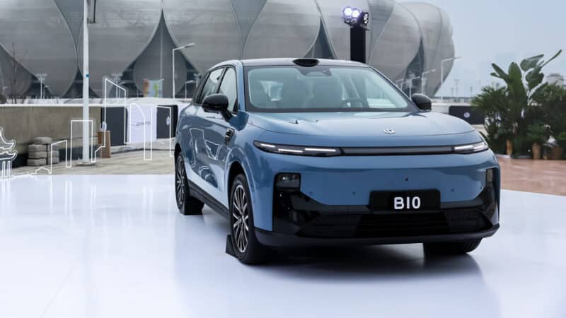 Кроссовер Leapmotor B10 прибывает 10 апреля, испанская фабрика для производства европейских моделей