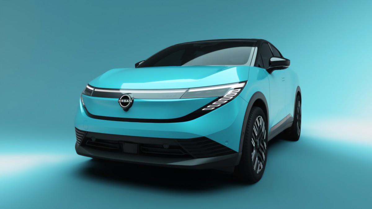 Новое пятнистое тестирование Nissan Leaf в Канаде Новый лист Nissan, замеченный на нагнетателе Теслы