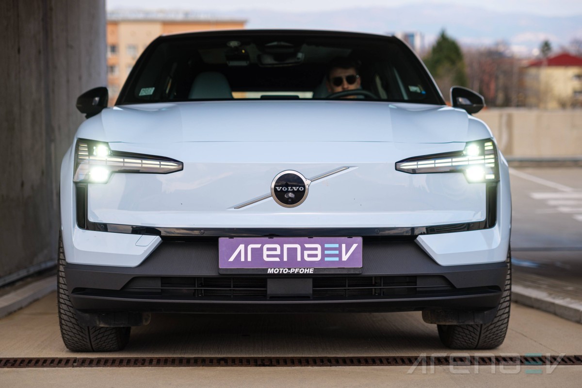 Volvo начинает делать EX30 в Европе Volvo начинает делать EX30 в Европе