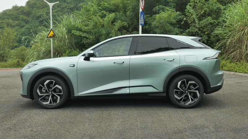 Мазда EZ-60 Crossover выпущен на официальных изображениях-на основе Changan Tech autohomecar Chtk2WaLSlCADyILAB6842nYo3E072 800x450 - Мазда EZ-60 Crossover выпущен на официальных изображениях-на основе Changan Tech