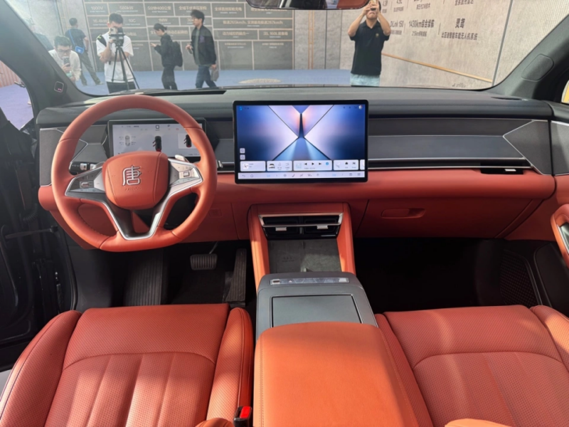 Byd Tang L EV и Phev Suv начались с 31 700 долларов США e59bbee78987 25 800x600 - Byd Tang L EV и Phev Suv начались с 31 700 долларов США