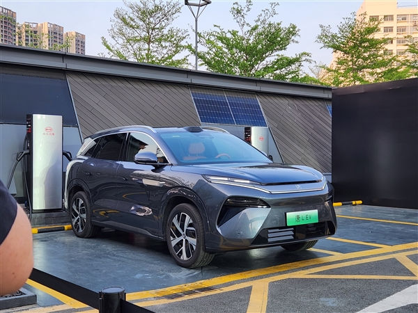 Byd Tang L EV и Phev Suv начались с 31 700 долларов США e59bbee78987 29 - Byd Tang L EV и Phev Suv начались с 31 700 долларов США