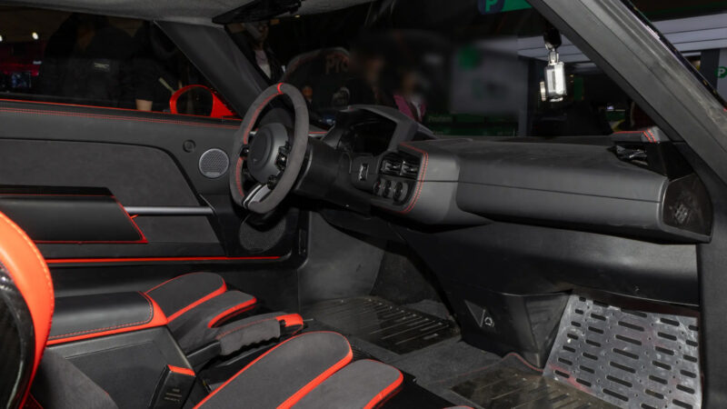 JMEV 01 Roadster, запущенный в Китае с 429 л.с. для 31 535 долларов США jmev 01 launch 6 800x450 - JMEV 01 Roadster, запущенный в Китае с 429 л.с. для 31 535 долларов США