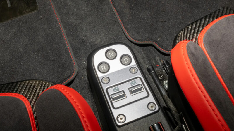 JMEV 01 Roadster, запущенный в Китае с 429 л.с. для 31 535 долларов США jmev 01 launch 8 800x450 - JMEV 01 Roadster, запущенный в Китае с 429 л.с. для 31 535 долларов США