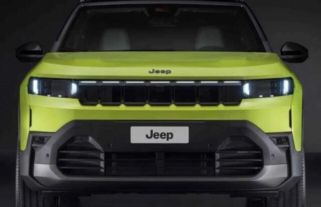 Изображения Jeep Compass протекают перед открытием