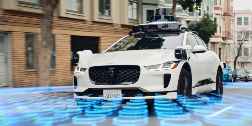 Waymo и Toyota присоединяются, чтобы бросить вызов Тесле в гонке с самостоятельным вождением.