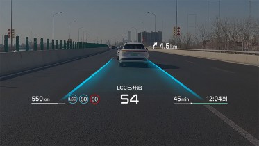 1749531605 381 arenaev 006 - Xpeng G7 прибывает с &laquo;мозгами ИИ&raquo; и лобовым стеклом, которое видит будущее