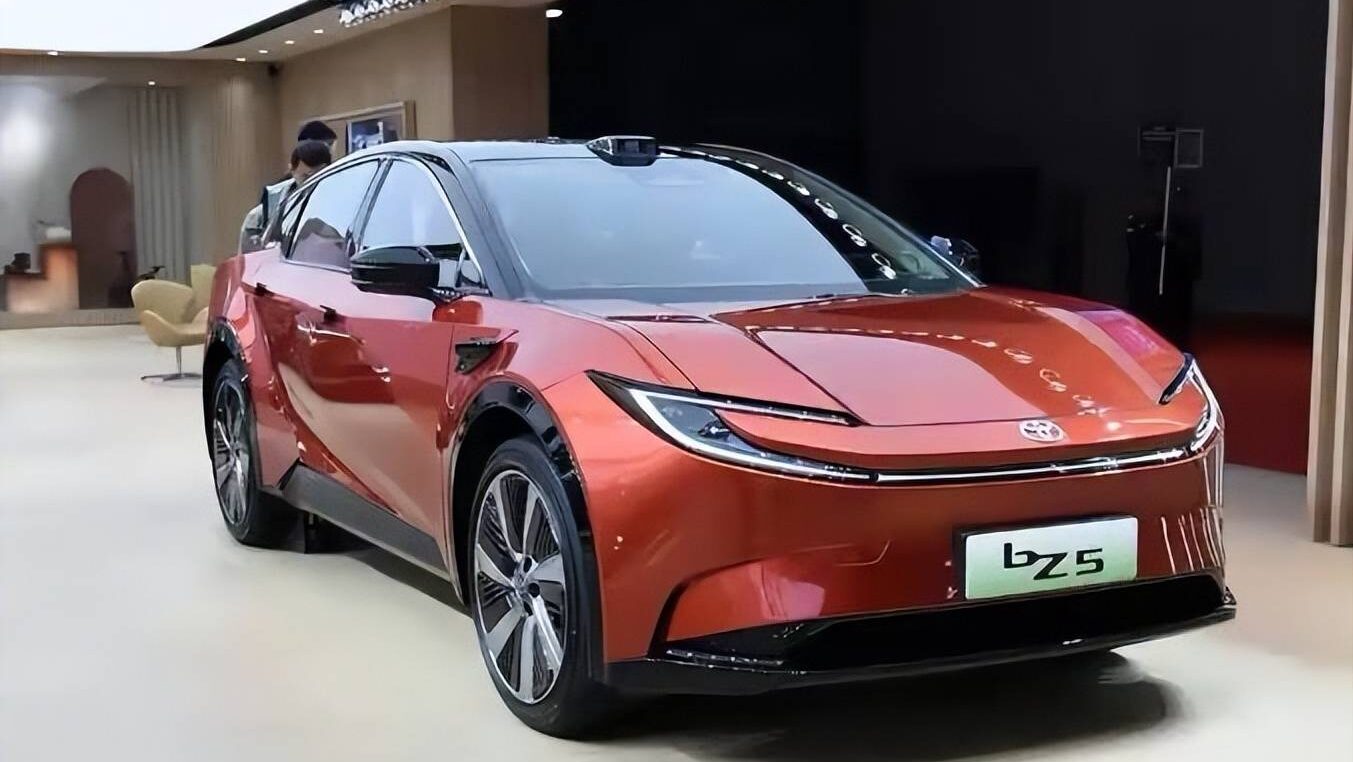 Toyota для запуска BZ5 SUV EV в Китае, с трансмиссией и батареей от BYD