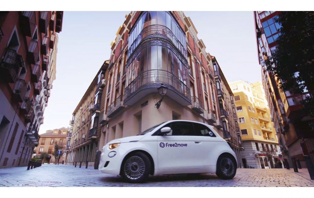 Fiat, Ample и Free2move Представьте услугу обмена аккумуляторами в Испании Fiat, Amply и Free2move представляют услугу обмена аккумуляторами для обмена ev riding