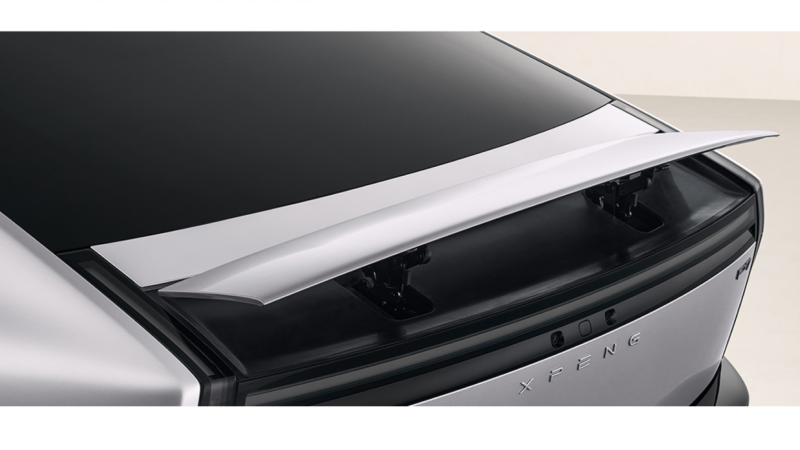 image 260 800x450 - Новый интерьер Xpeng P7 протекает, до 820 км диапазон