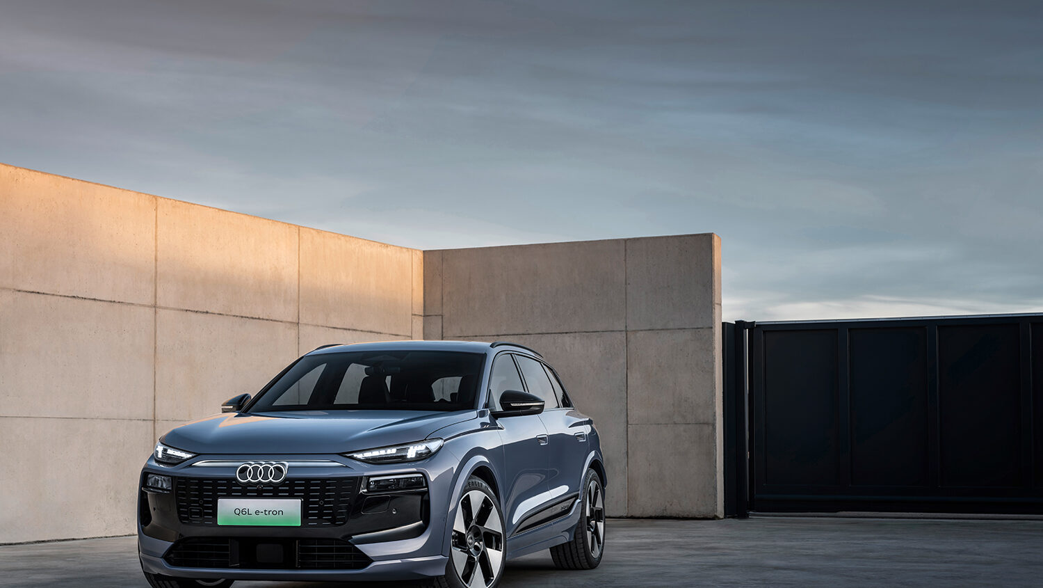 Faw audi Q6L E-Tron дебютирует с партнерством Huawei