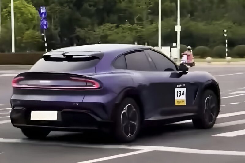 weixin image 20250528175915 800x533 - Xiaomi yu7 обнаружен в фиолетовом