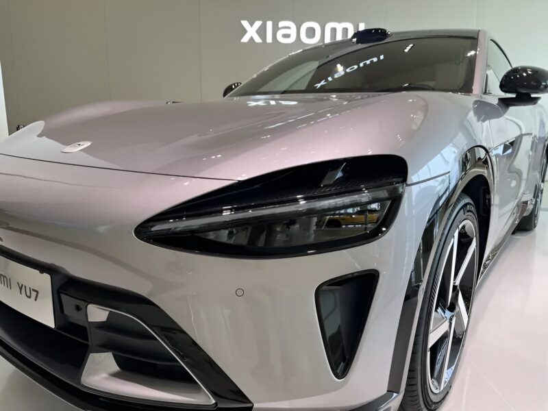 weixin image 20250529111842 800x600 - Xiaomi yu7 обнаружен в фиолетовом