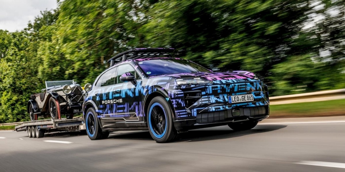 Электрические записи Porsche's Electric Cayenne Shatters еще до его прибытия