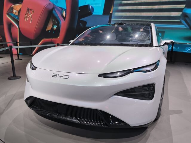 BYD продает 377 628 пассажирских автомобилей в июне, экспорт RUGE 230%