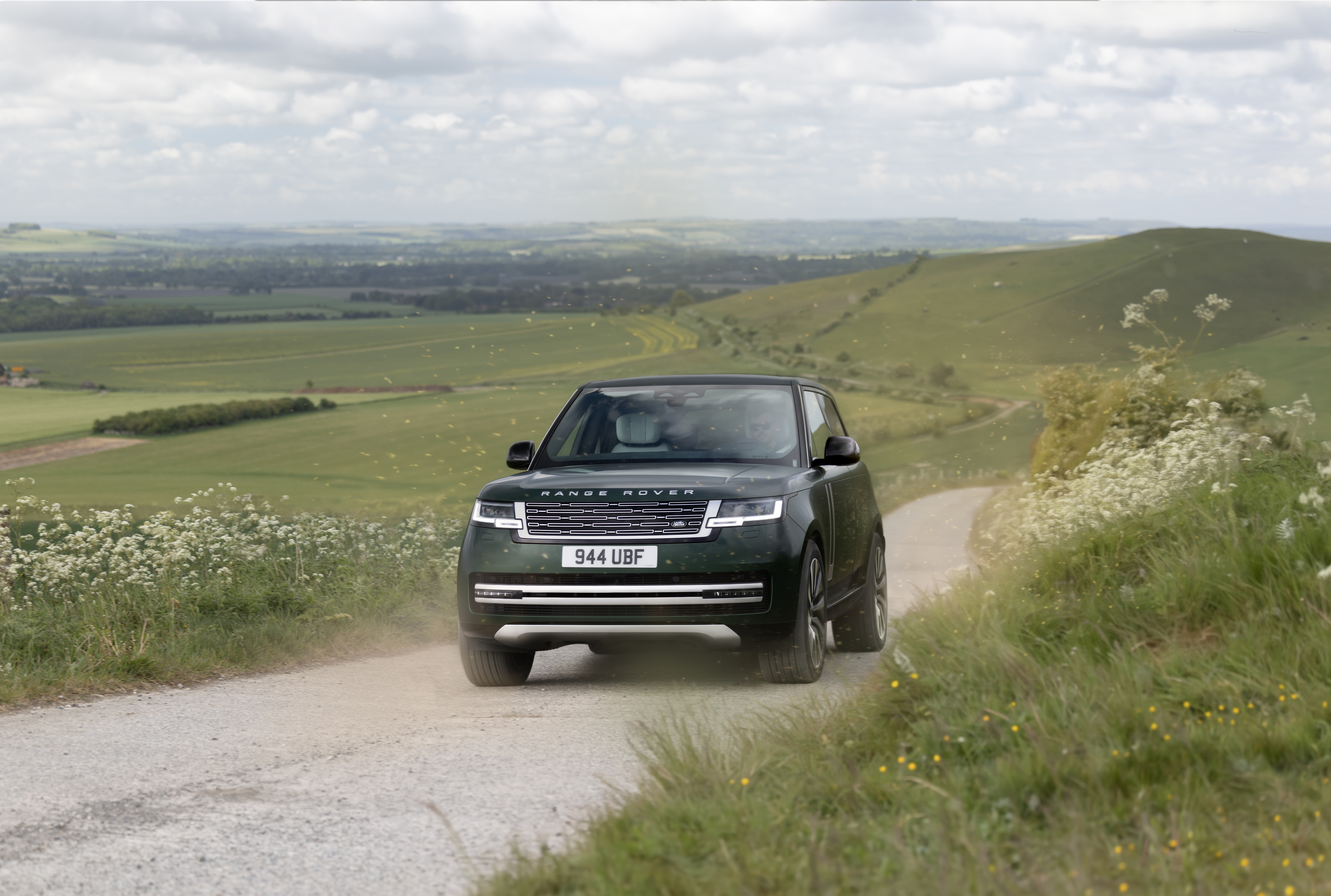Электрический Range Rover: роскошь без компромиссов