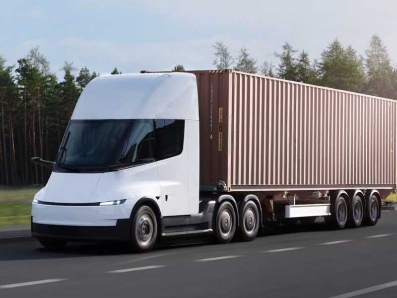 Tesla Semi для Европы: запас хода 550 км и зарядка 800 кВт Европейская версия электрического грузовика Tesla Semi