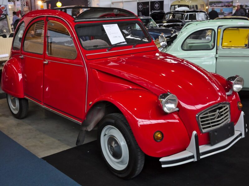 Citroen тизерит полностью электрический концепт 2CV к Парижскому автосалону Оригинальный Citroen 2CV