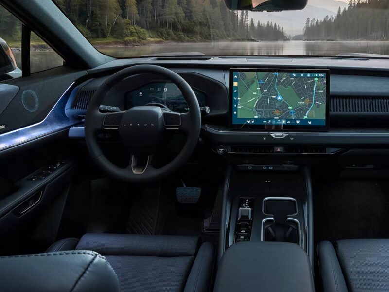 Lexus TZ 2027 в движении