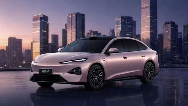 Официальное изображение седана BYD Seal 07 второго поколения