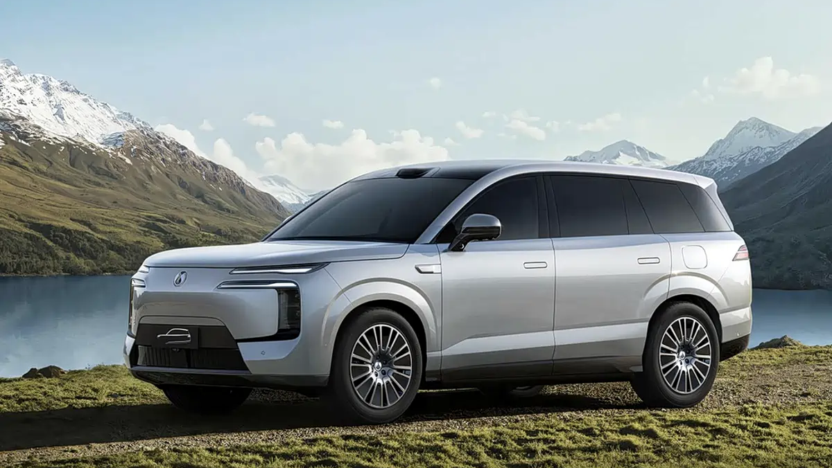 Denza N8L EV: 130 кВт·ч, запас хода 960 км и зарядка за 9 минут Denza N8L EV: 130 кВт·ч, запас хода 960 км и зарядка за 9 минут