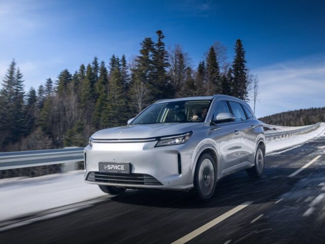 Nissan Leaf и Voyah Free возглавили рейтинг электромобилей и гибридов в РФ