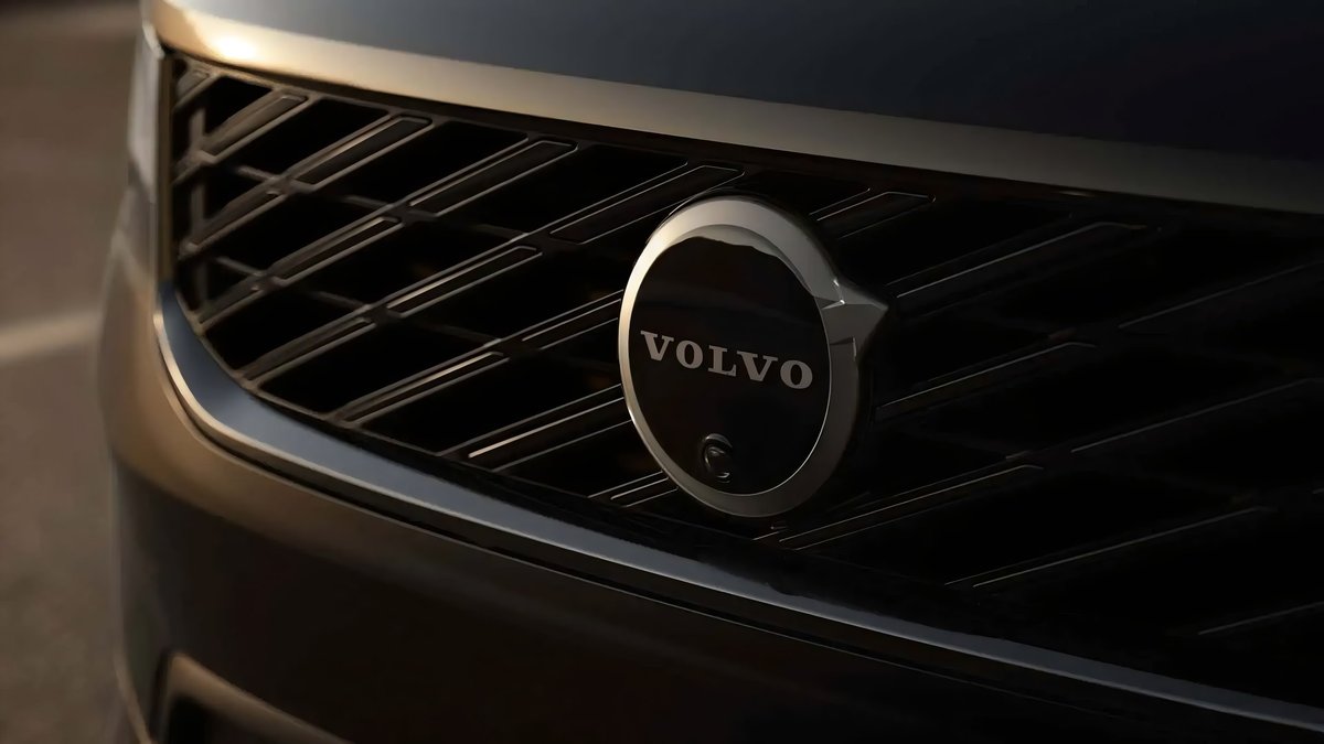 Volvo зарегистрировала товарный знак в России для продаж электромобилей