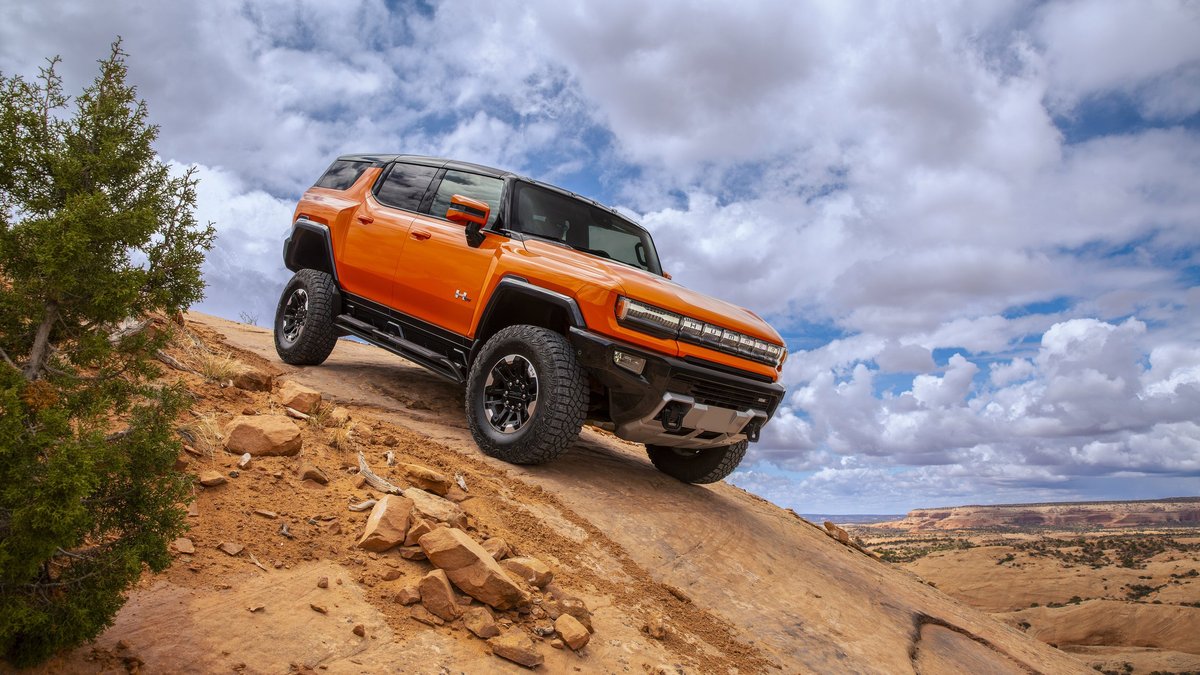 Продажи электромобилей GM в США резко упали после отмены субсидий Продажи электромобилей GM в США резко упали после отмены субсидий