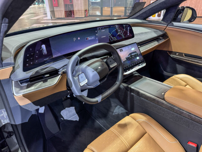 Интерьер Lucid Gravity Grand Touring
