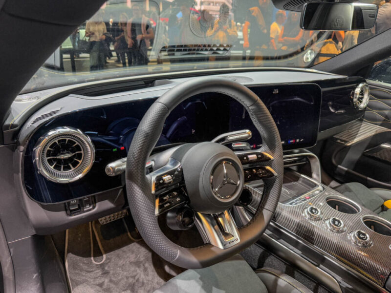 Mercedes-AMG GT 4-Door Coupe: электрический спорткар в цвете Graphite Grey Magno Интерьер Mercedes-AMG GT 63 4-Door EV