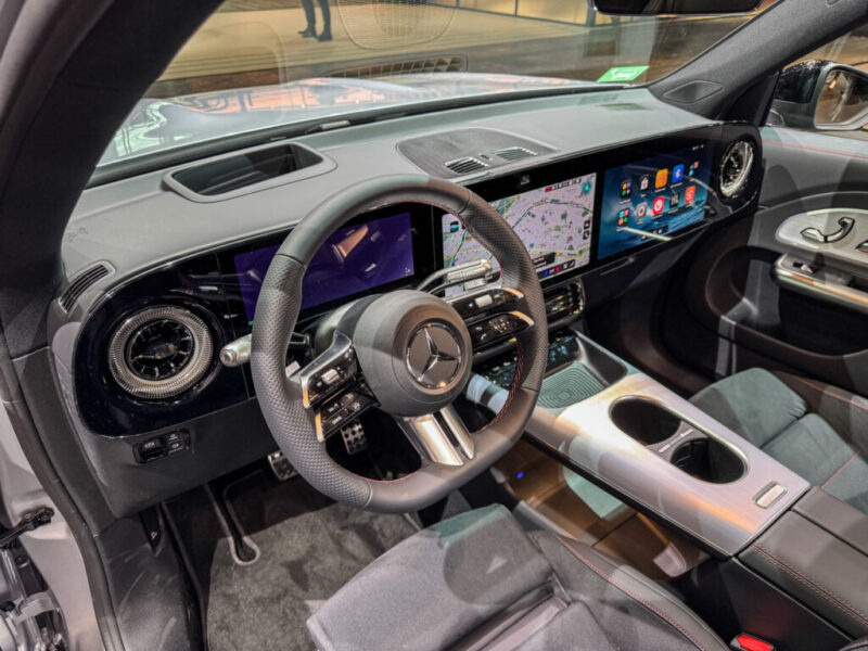 Mercedes GLB Electric 250+ для США: запас хода до 631 км и цена от $55 000 Интерьер Mercedes GLB Electric