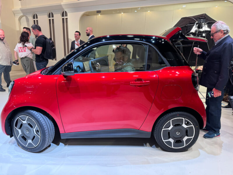 Smart #2: компактный электромобиль для Европы, но не для США Smart #2: вид сбоку