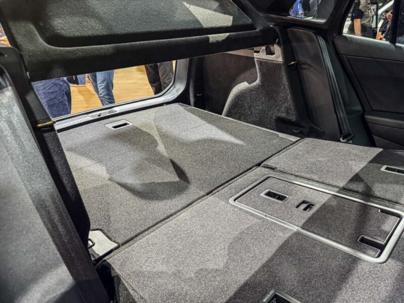 Складывающиеся сиденья VW ID. Tiguan