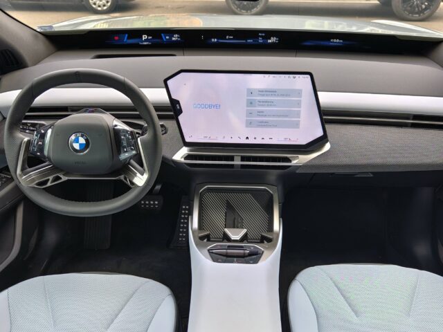 BMW iX3 Neue Klasse: владелец рассказал, что раздражает после двух месяцев