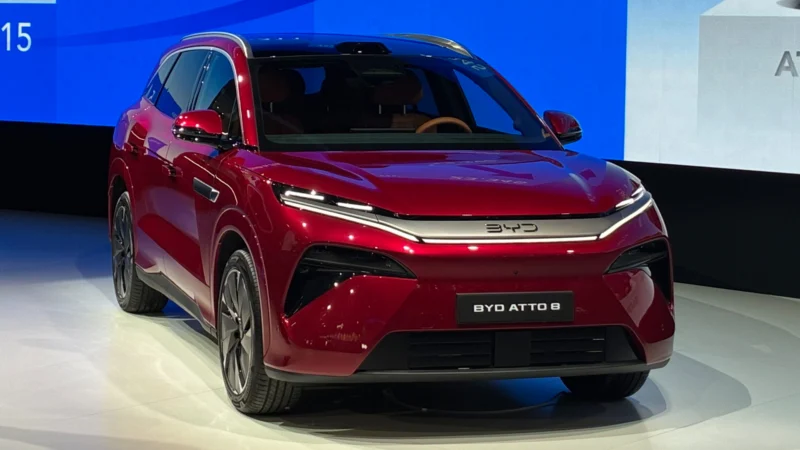 BYD развернёт 100 сверхбыстрых зарядных станций в Европе к концу 2026 года BYD Atto 8 для европейского рынка