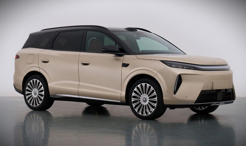 Новый BYD Tang EV: 691 л.с., два мотора и 250 км/ч по документам Новый BYD Tang EV с двумя электродвигателями и полным приводом