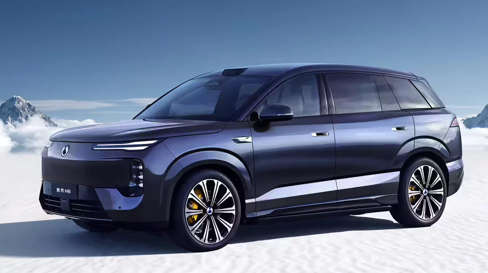 Denza N8 EV: 1 003 км запаса хода и 1 193 л.с. — приём заказов открыт