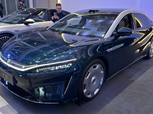 BYD выпустил флагманский седан Da Han EV: запас хода 1008 км и зарядка за 9 минут