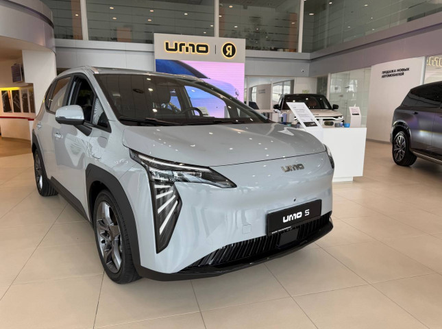 Электрокроссовер UMO 5 с Алисой поступил в продажу частным лицам