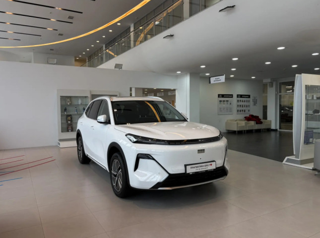 Geely EX5 EM-R: гибридный кроссовер уже занял 30% продаж дилера