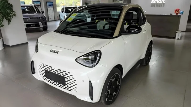 Smart #2 от Geely добрался до дилеров Китая: 410 км запаса хода и цена от 113 тыс. юаней Smart #2 от Geely прибыл к дилерам по всему Китаю